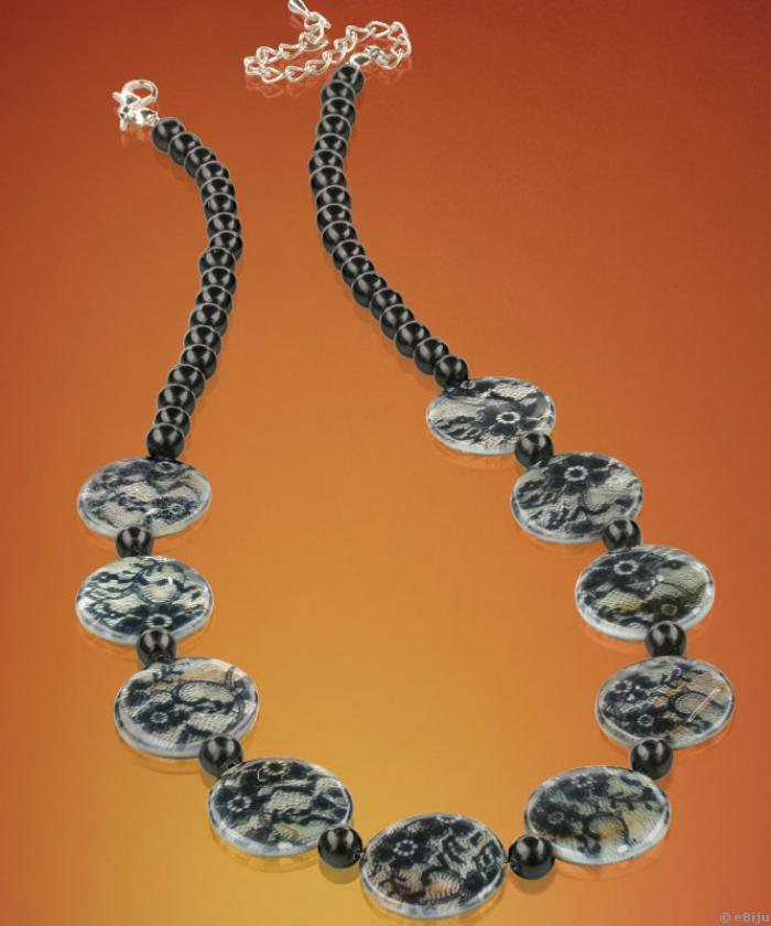 Colier dantelă neagră din sidef şi perle de sticlă
