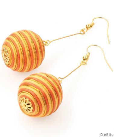 Narancssárga textilgyöngyből készült fülbevaló