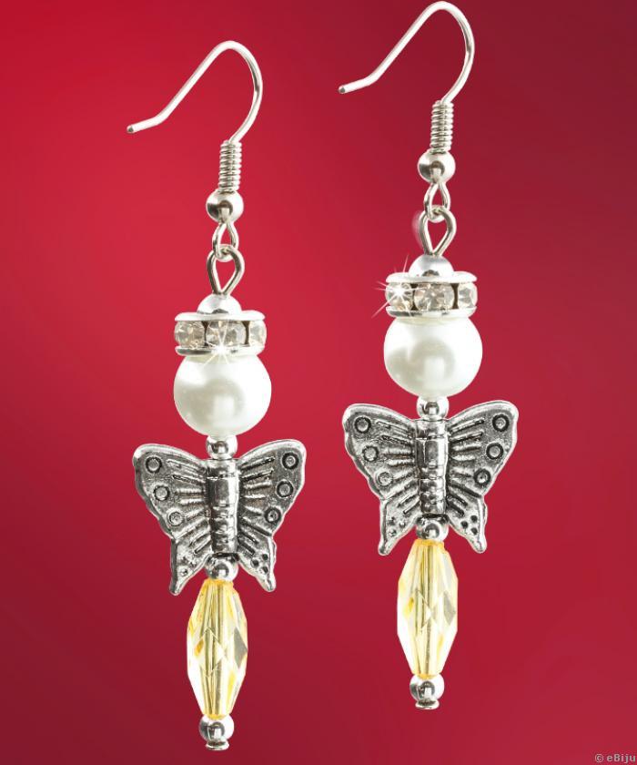 Cercei îngeraş din perle albe, cristale şi elemente argintii