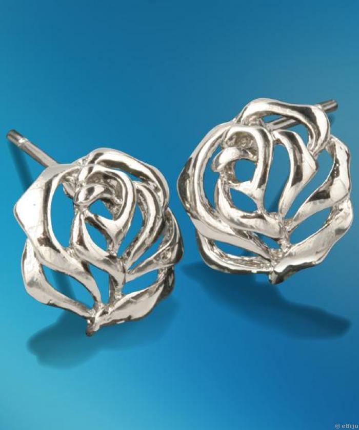 Cercei trandafiri din metal argintiu
