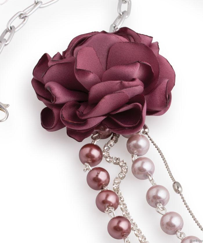 Colier cu trandafir textil, perle, lanţ şi cristale