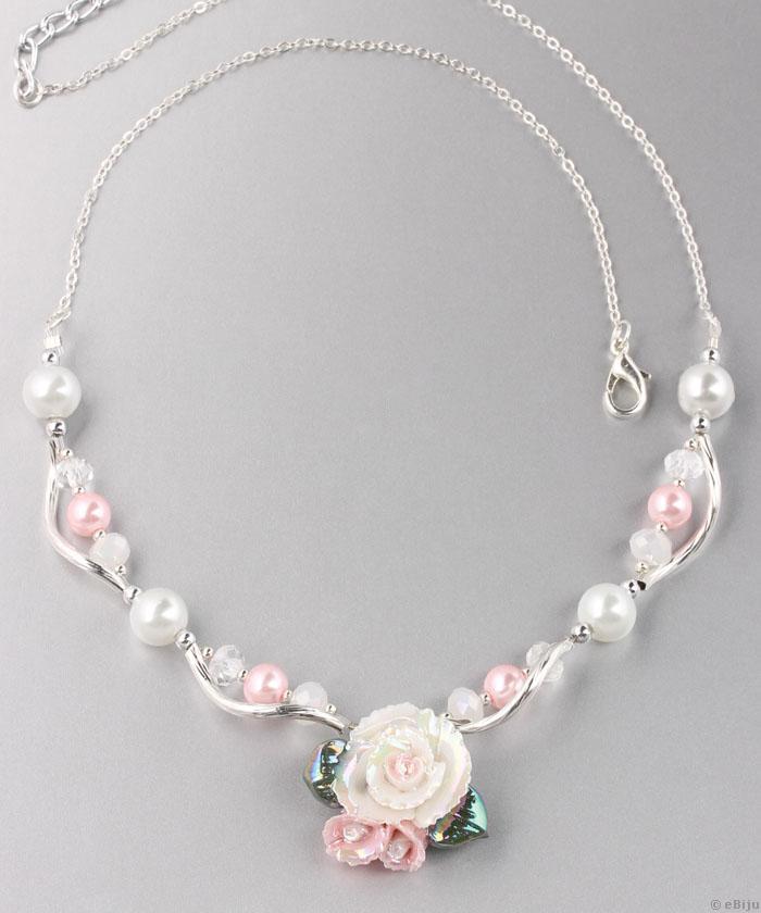 Colier trandafir alb-roz din porţelan, cu perle de sticlă