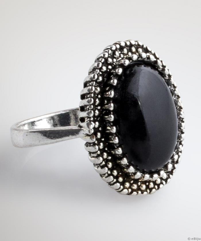 Inel cu piatră neagră şi metal argintiu antichizat, 16 mm