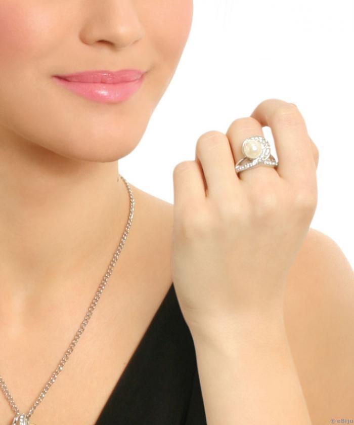 Inel perla de sticla crem cu cristale albe (16 mm)