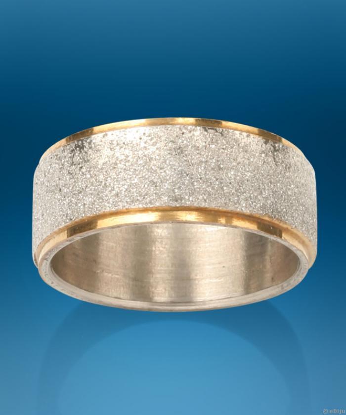 Inel unisex auriu cu dunga argintie (marime 16 mm)