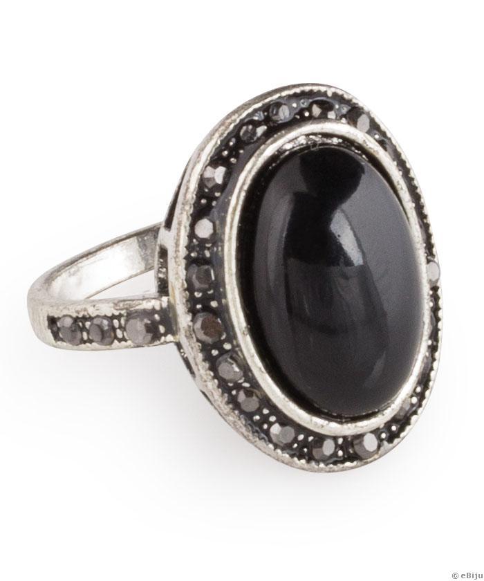 Ovális fekete köves gyűrű